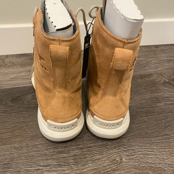 BRAND NEW Sorel Joan Felt winter boots size 8. Never worn - Picture 4 of 5